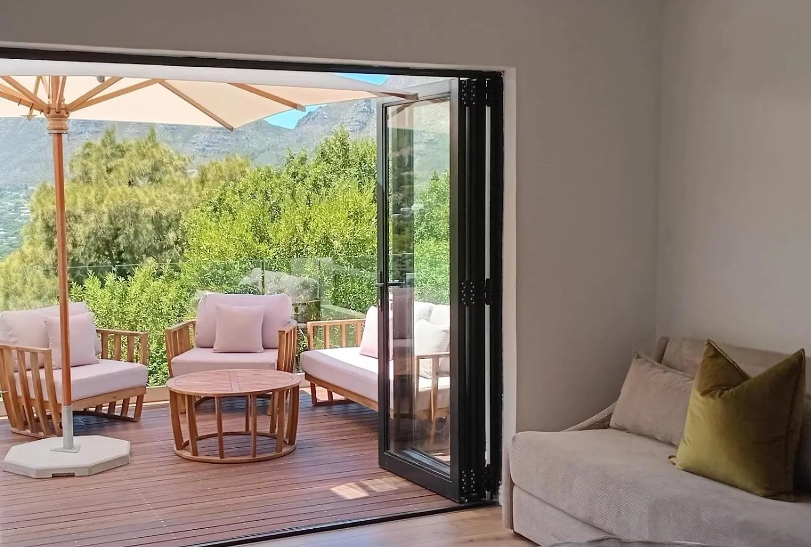 Adamsgarth Guesthouse Hout Bay ケープタウン