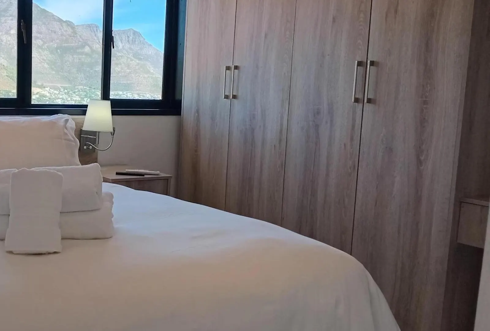 ゲストハウス Adamsgarth Guesthouse Hout Bay ケープタウン 南アフリカ